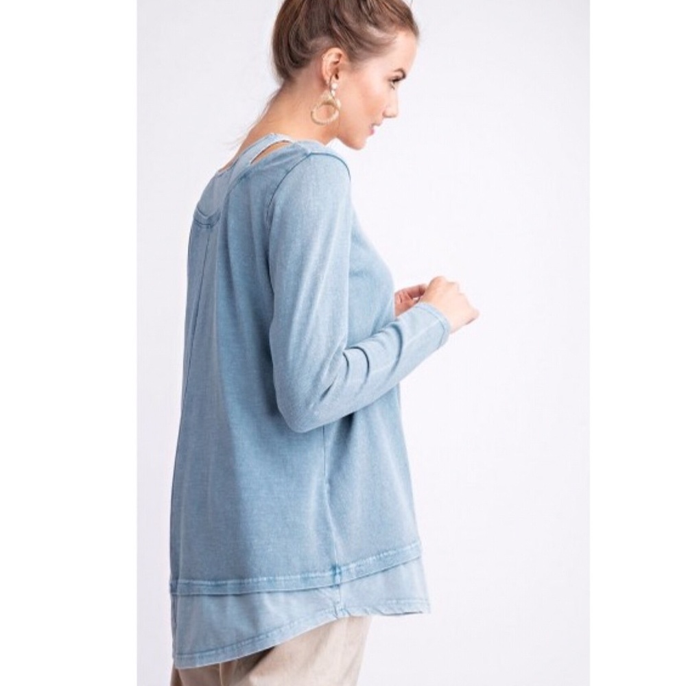 Make Offer 🌷Teal Long Sleeve Mineral Washed Top - Picture 3 of 5